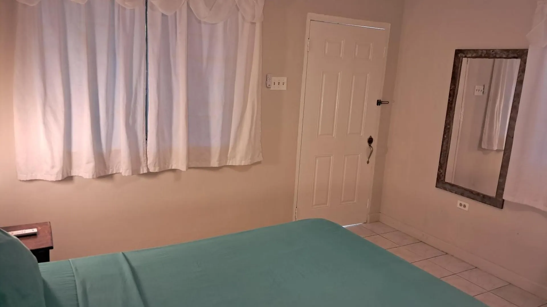 Mom'S Place נגריל 4*,  ג'מייקה